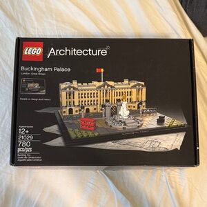 LEGO Architecture Buckingham Palace Set - Black and Tan